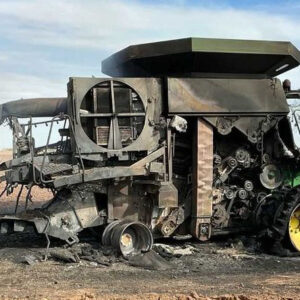 2010 John Deere 9870 Combine/2021 MacDon FD140 Flexdraper Header
