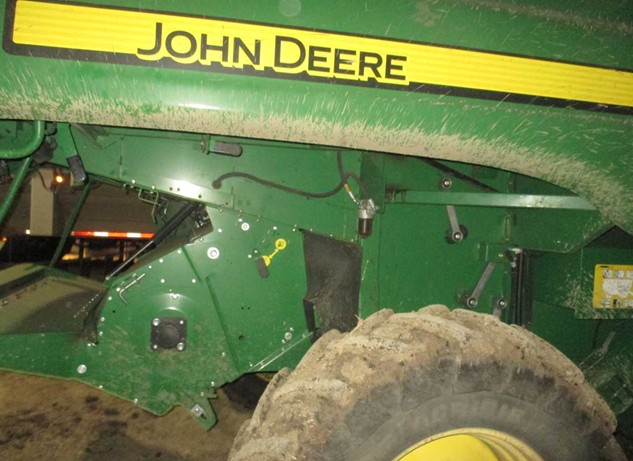 2010 John Deere 9770 STS Combine - Image 11