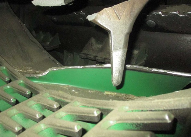 2010 John Deere 9770 STS Combine - Image 16