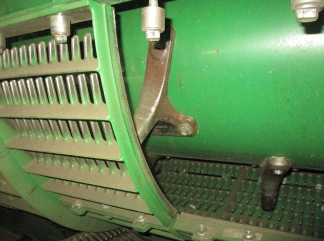 2010 John Deere 9770 STS Combine - Image 17