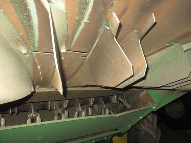 2010 John Deere 9770 STS Combine - Image 21