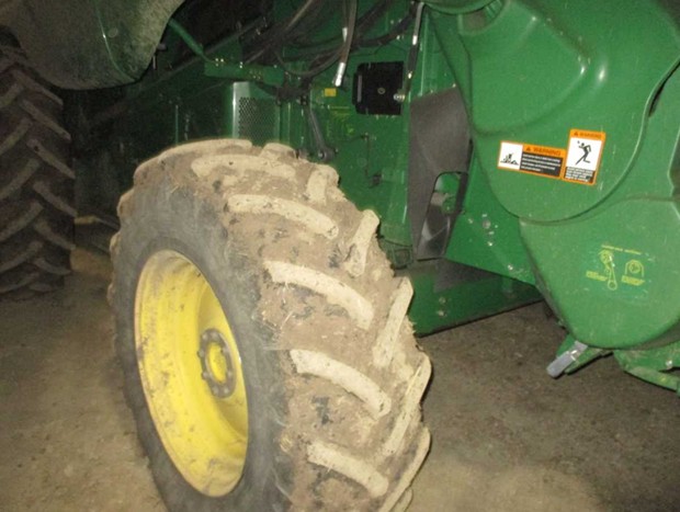 2010 John Deere 9770 STS Combine - Image 5