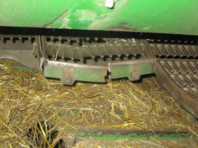 2010 John Deere 9870 Combine - Image 20