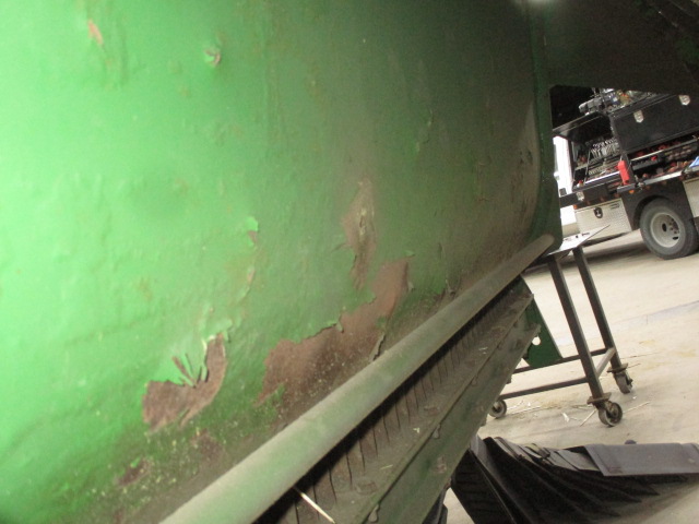 2010 John Deere 9870 Combine - Image 25
