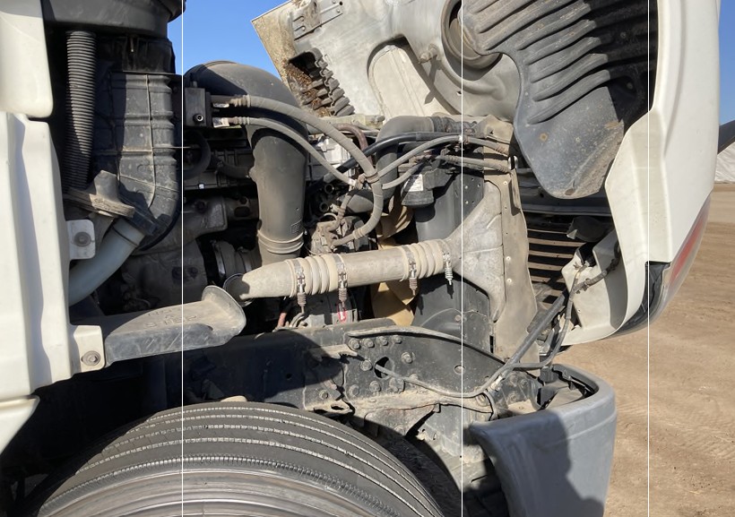2012 Freightliner Cascadia 125 - Image 11