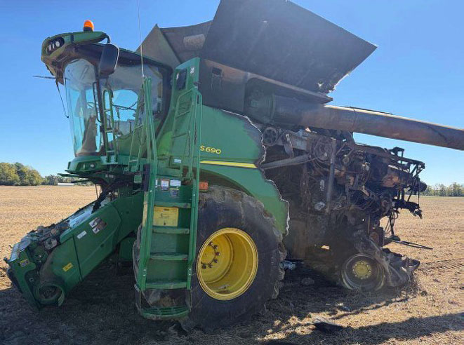 2012 John Deere S690 Combine