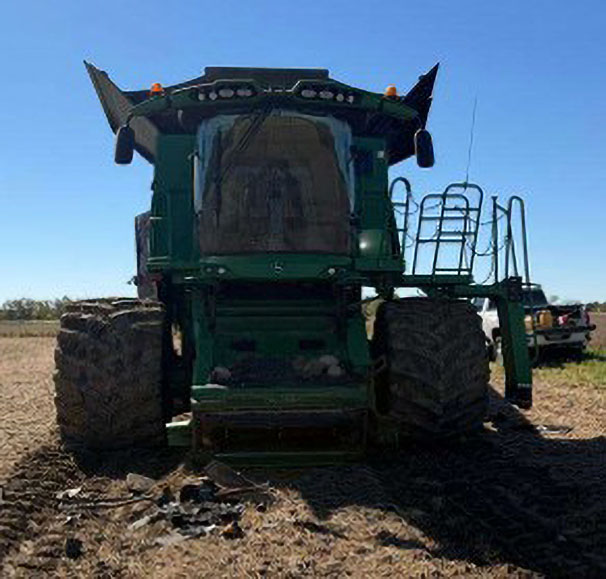 2012 John Deere S690 Combine - Image 2