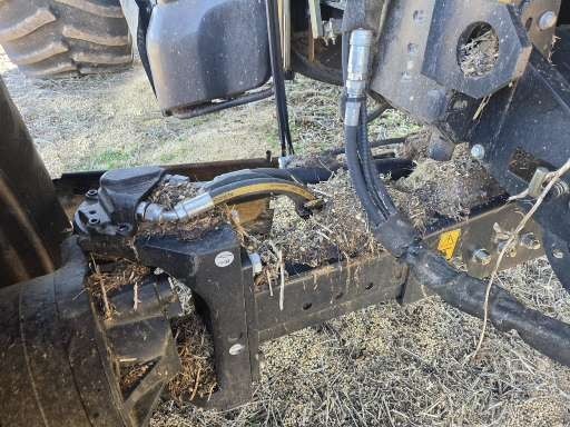 2012 New Holland CR8080 Combine - Image 43