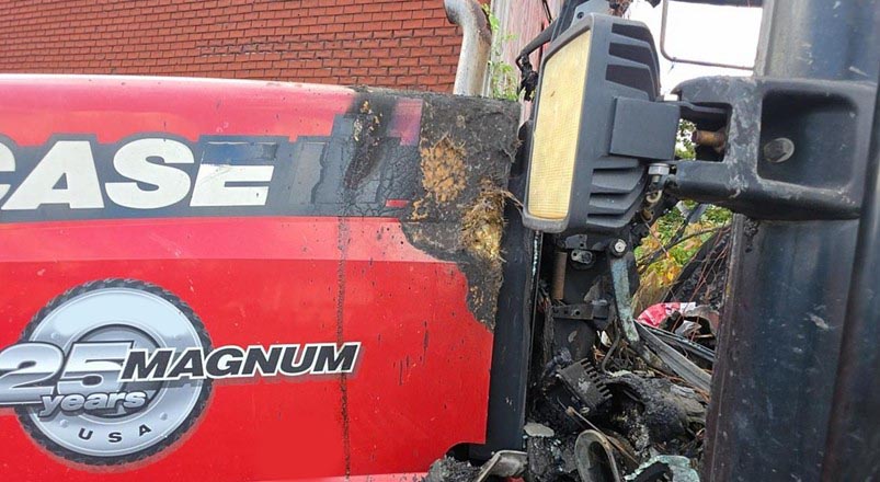 2013 CASE IH Magnum 260 Tractor - Image 13