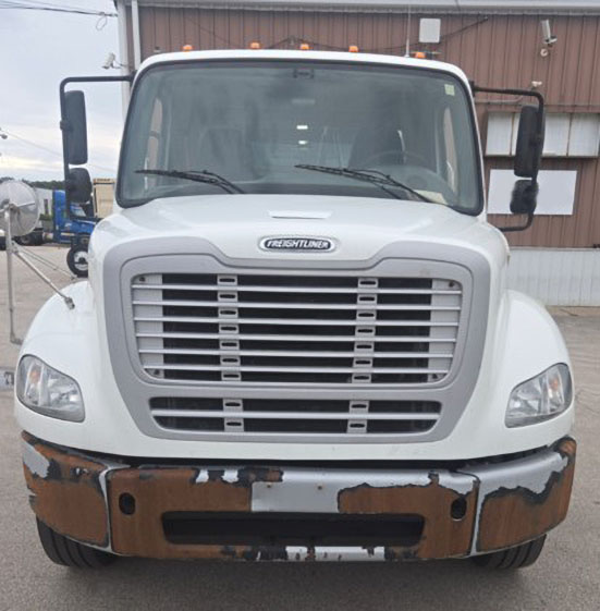 2013 Freightliner M2