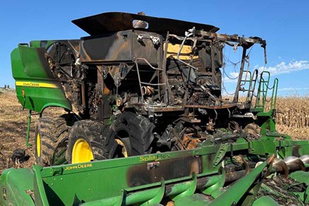 2013 John Deere S670 Combine