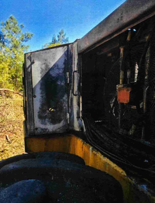 2015 Caterpillar 553C Fellerbuncher - Image 10