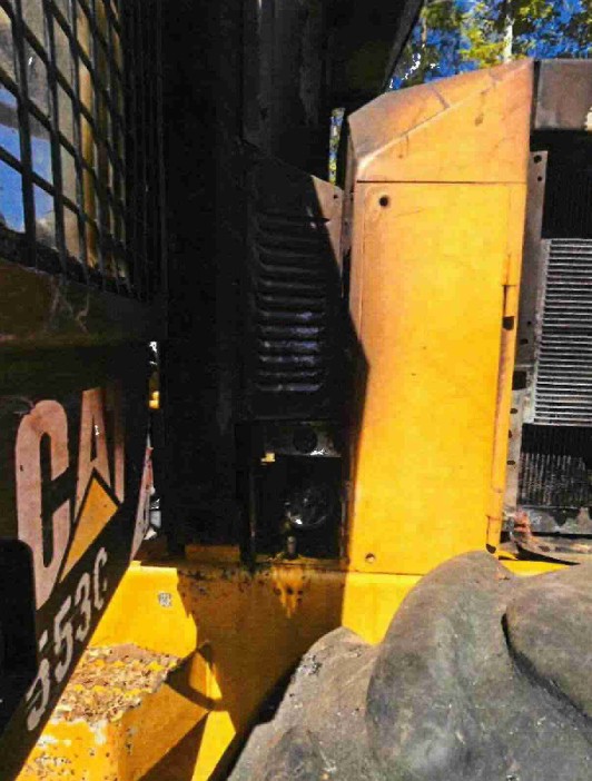 2015 Caterpillar 553C Fellerbuncher - Image 12