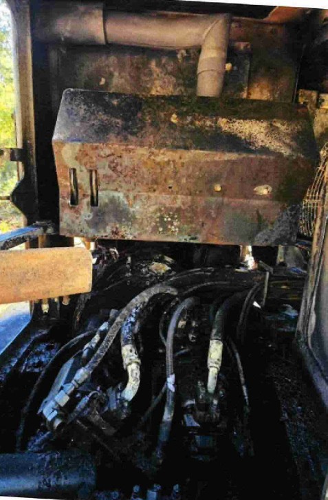 2015 Caterpillar 553C Fellerbuncher - Image 5