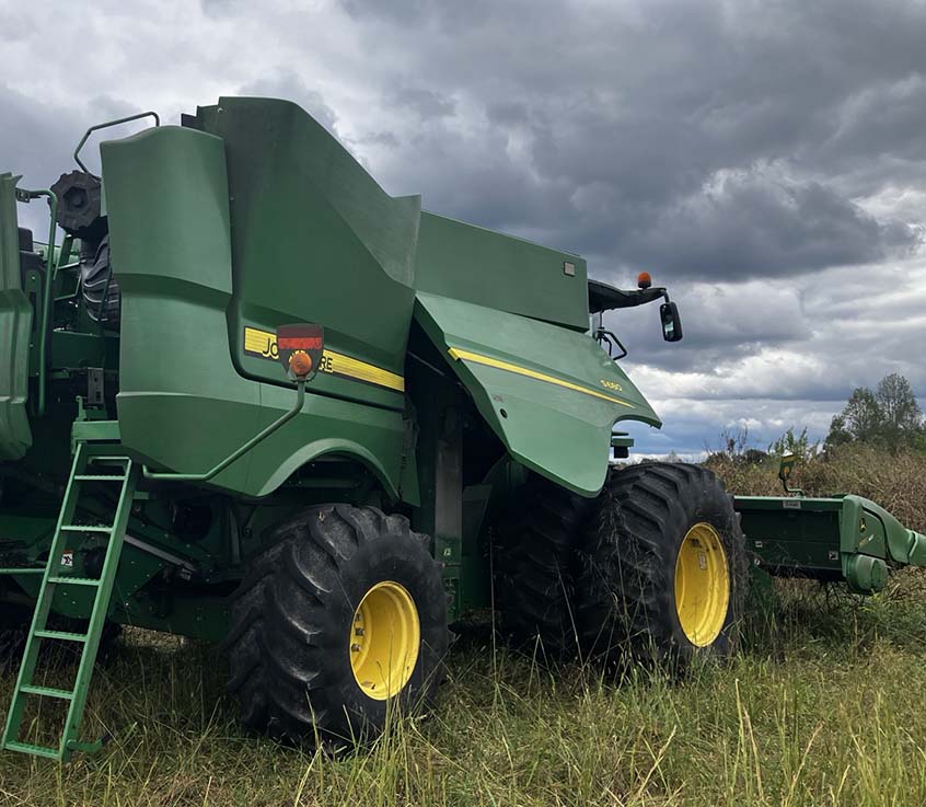 2015 John Deere S680 STS Combine - Image 10