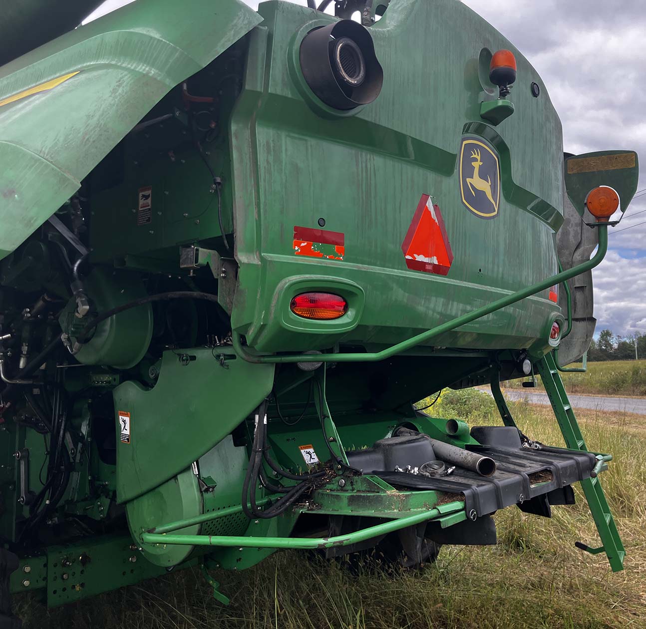 2015 John Deere S680 STS Combine - Image 6