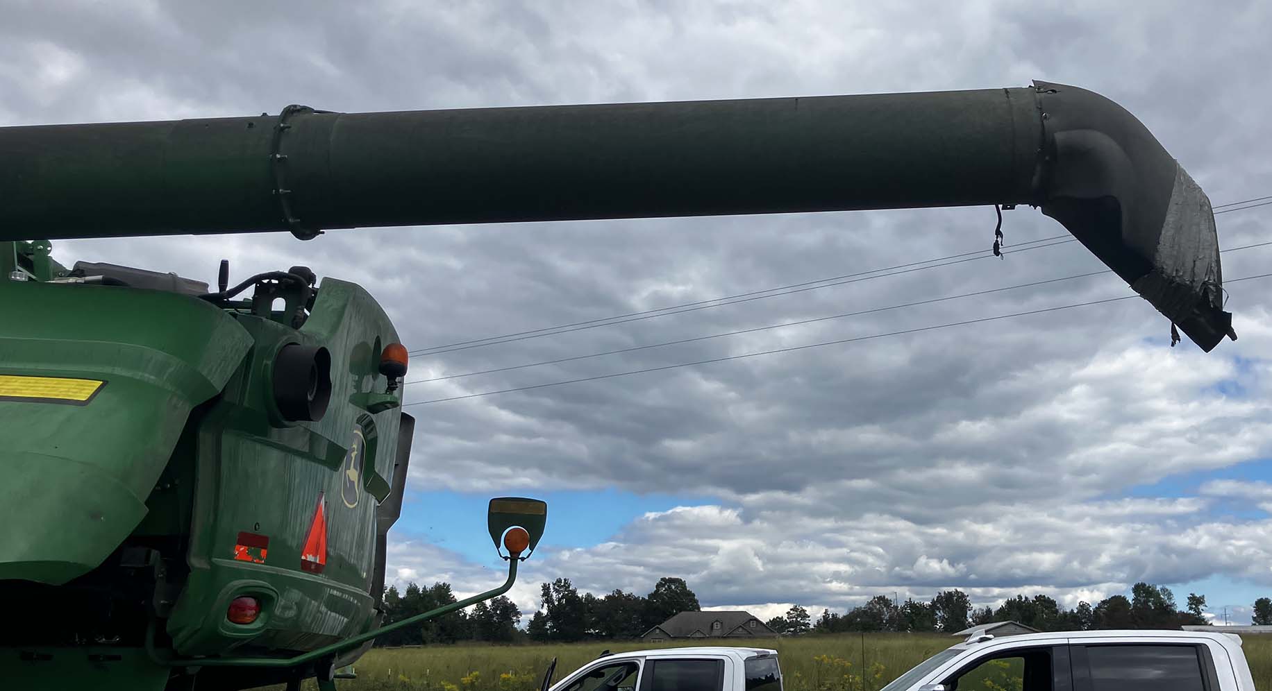 2015 John Deere S680 STS Combine - Image 7