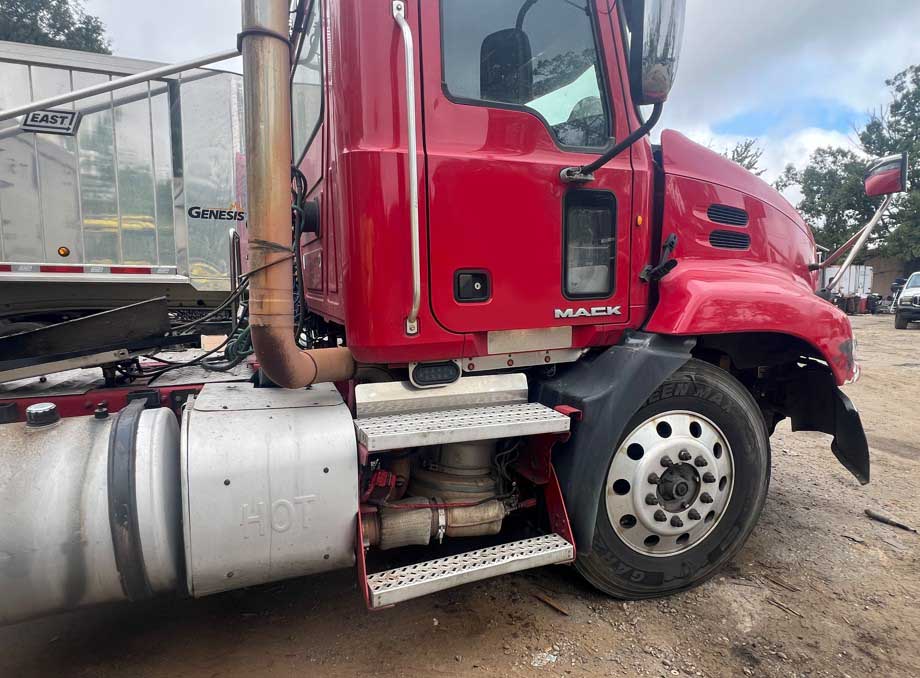 2015 Mack CXU13 Pinnacle - Image 4