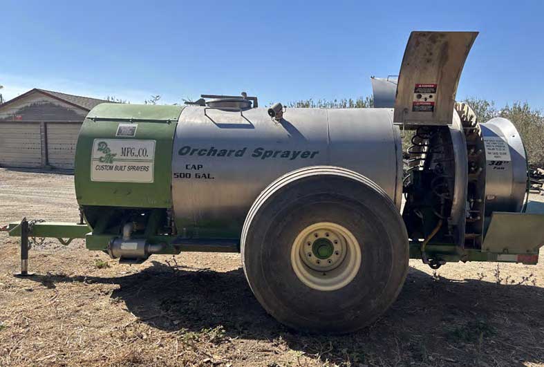 2016 D&M Mfg Co PTO Driven Sprayer - Image 4
