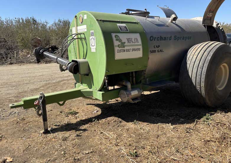 2016 D&M Mfg Co PTO Driven Sprayer - Image 5