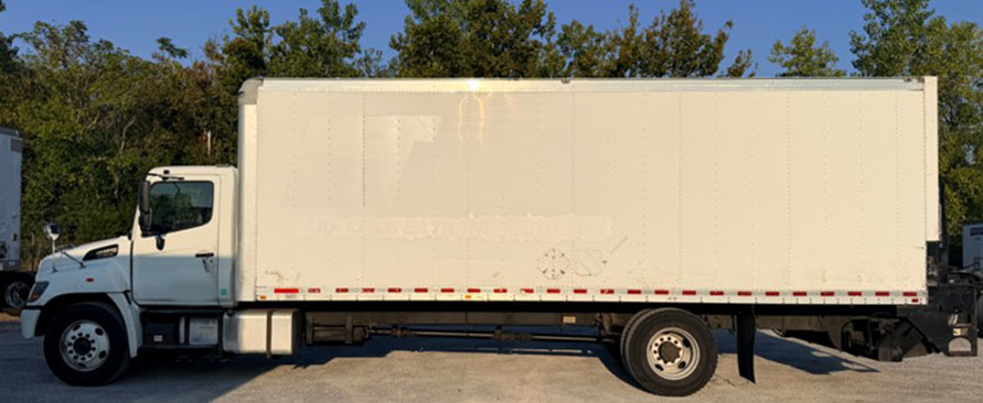 2016 Hino Conventional - Image 2