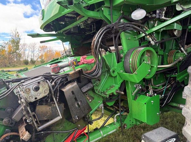 2016 John Deere S680 STS Combine - Image 6