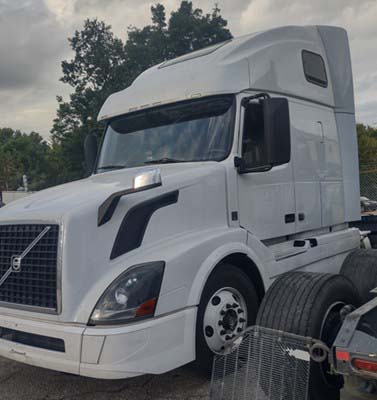 2016 Volvo VNL - Image 2