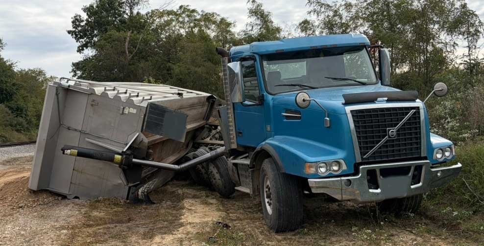 2016 Volvo VHD Dump Truck