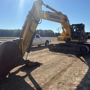 2017 Komatsu PC210LC-11 Excavator