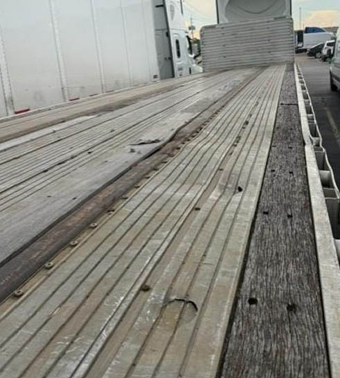 2017 Utility Flatbed Trailer - Image 4