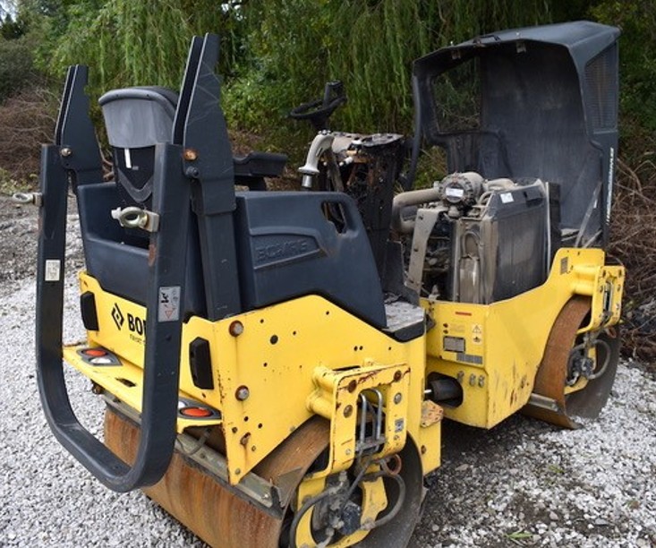 2018 Bomag BW120SL-5 Tandem Vibrating Roller - Image 3
