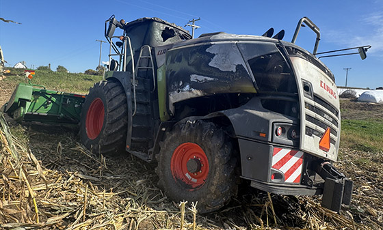 2018 CLAAS JAGUAR 970 Self-Propelled Forage Harvester - Image 3
