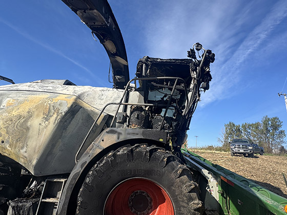 2018 CLAAS JAGUAR 970 Self-Propelled Forage Harvester - Image 5