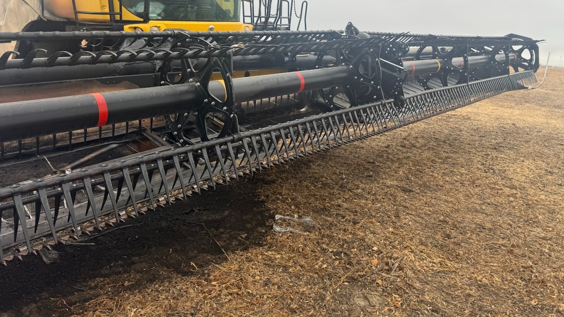 2018 MacDon FD145 Header - Image 2