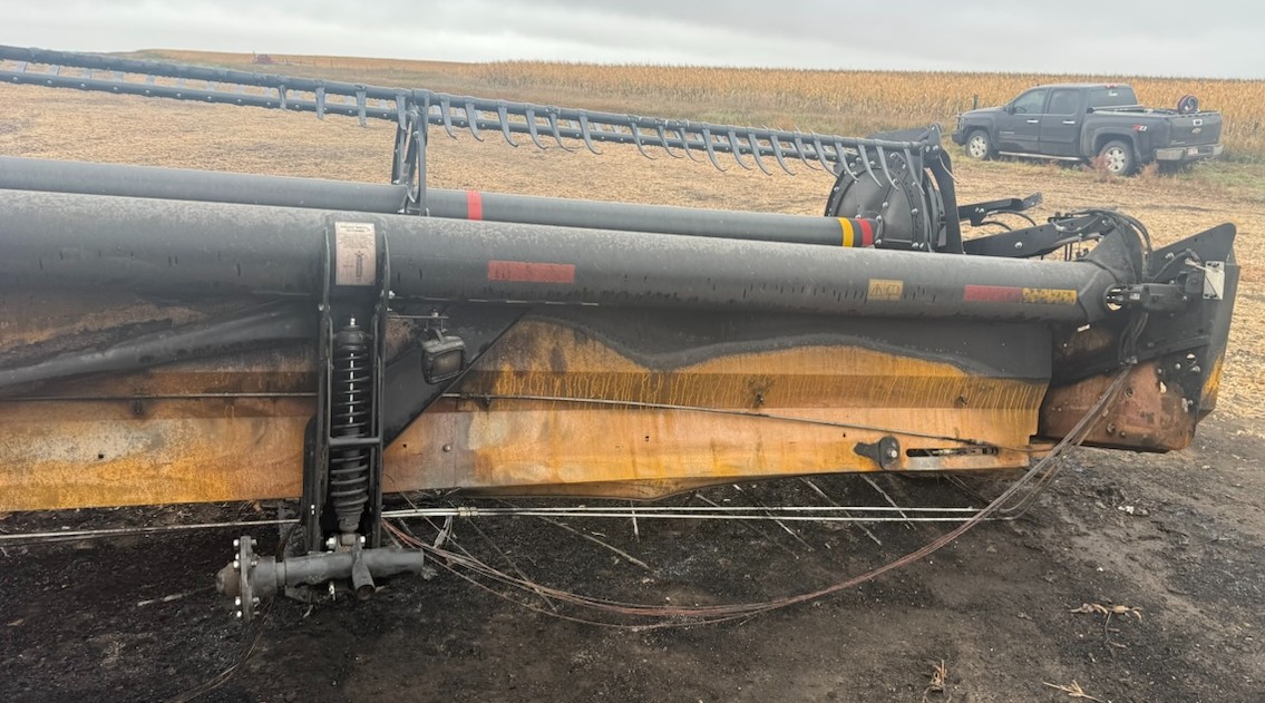 2018 MacDon FD145 Header - Image 7