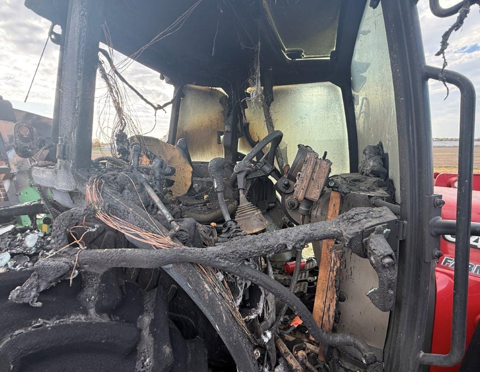 2019 Case IH Farmall 120C Tractor - Image 10