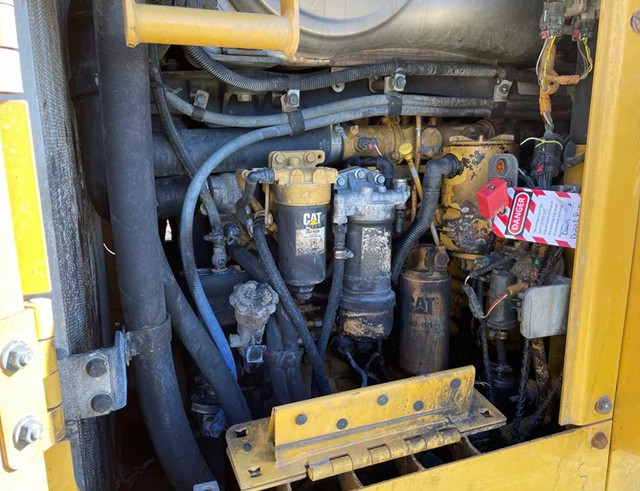 2019 Caterpillar 963K Track Loader - Image 12