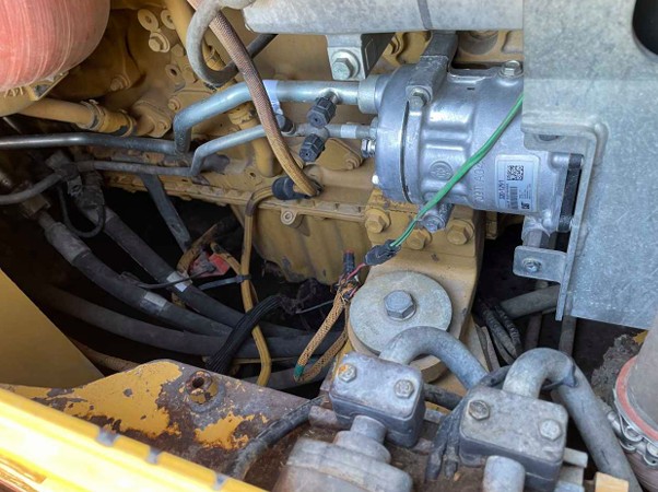 2019 Caterpillar 963K Track Loader - Image 28