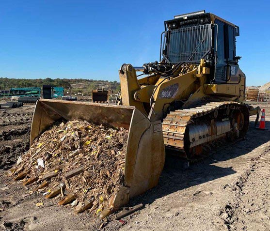 2019 Caterpillar 963K Track Loader - Image 9