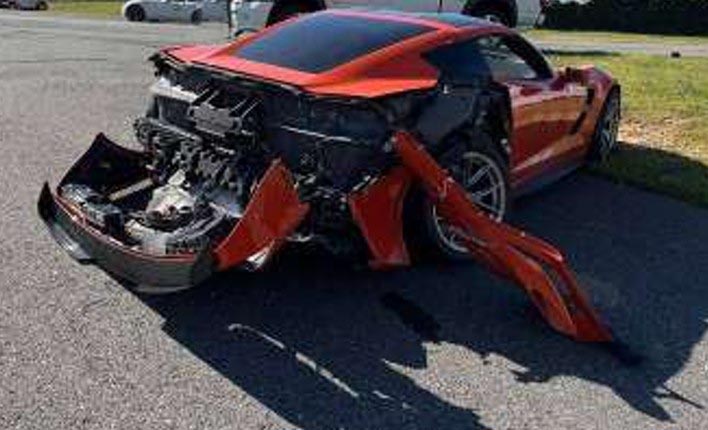 2019 Chevrolet Corvette - Image 2