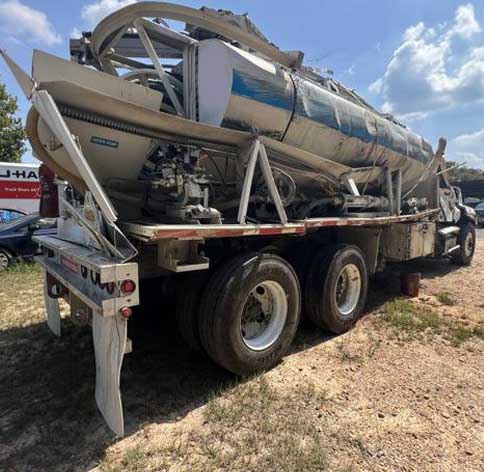 2019 Freightliner 114SD Tanker - Image 5