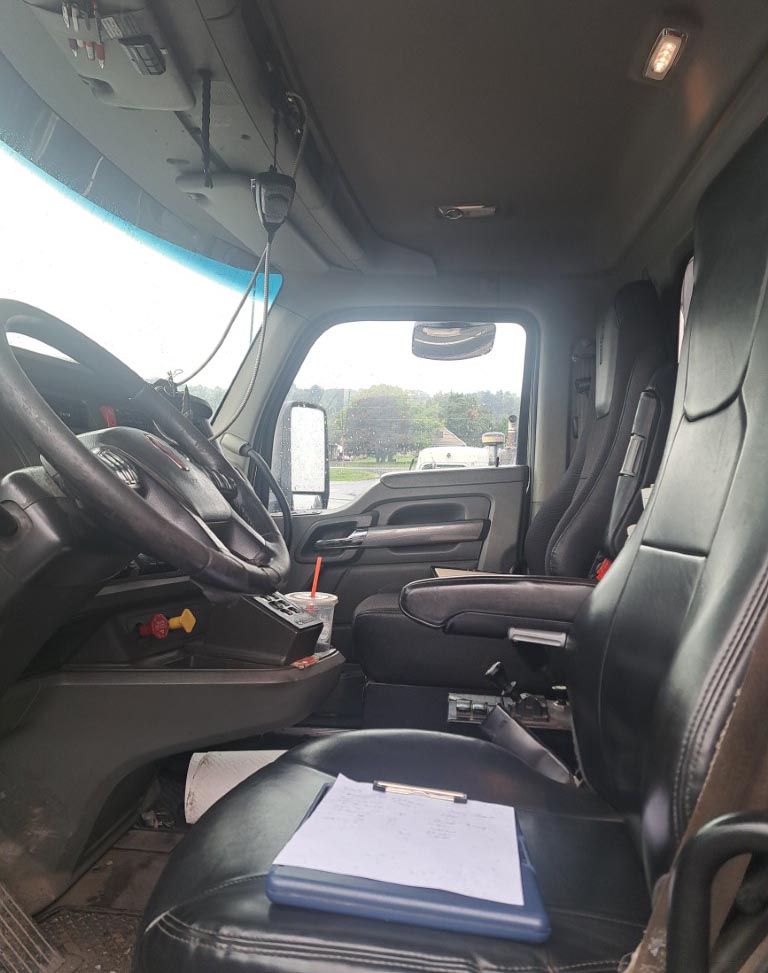 2019 Kenworth T880 - Image 21