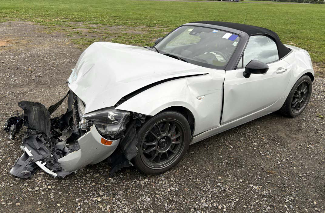 2019 Mazda Miata - Image 2