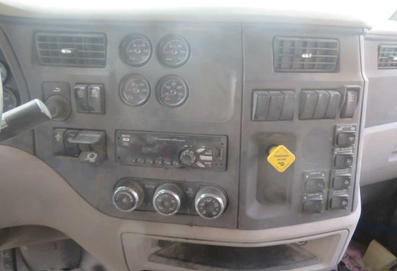 2019 Peterbilt 567 - Image 22