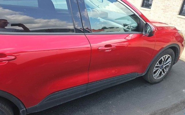 2020 Ford Escape SEL - Image 13
