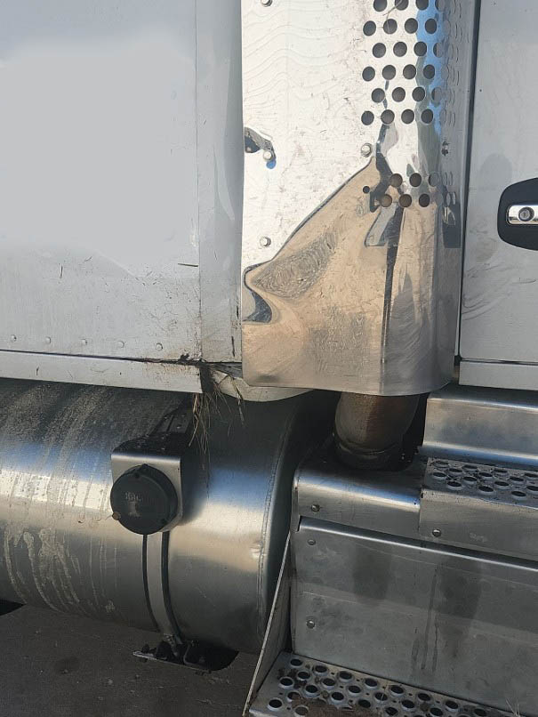 2021 Kenworth T680 - Image 10