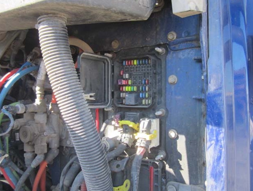2021 Peterbilt 579 - Image 21
