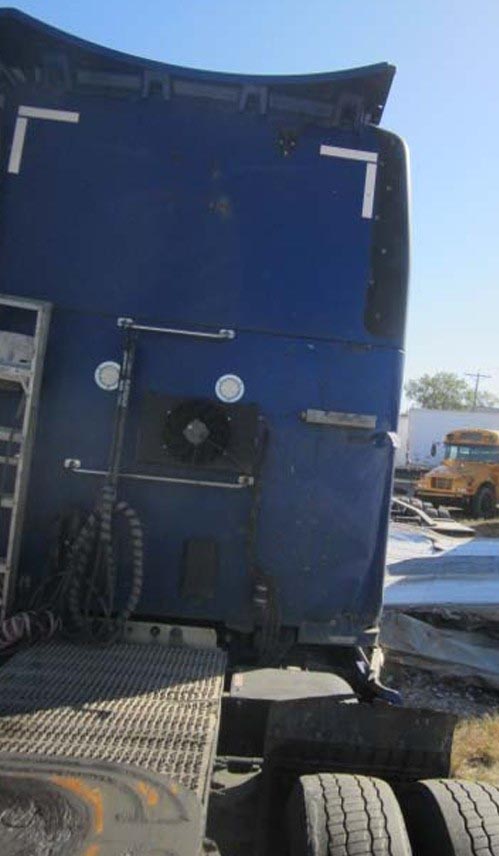 2021 Peterbilt 579 - Image 8