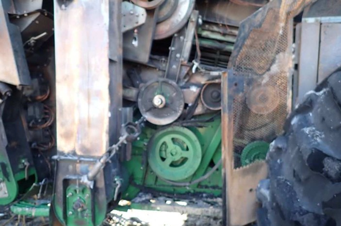 2022 John Deere S780 Combine - Image 11