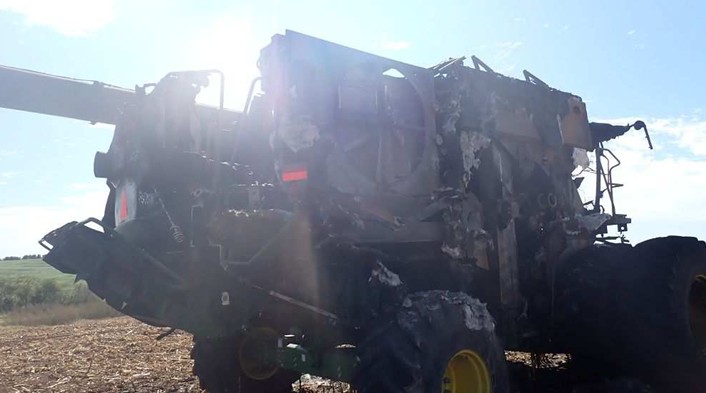 2022 John Deere S780 Combine - Image 2